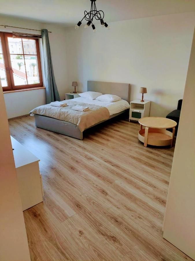זיילונה גאורה Drzewna Apartamenty - Kupiecka 5 מראה חיצוני תמונה